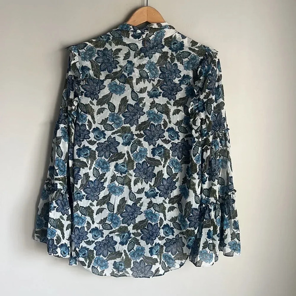 NEW MISA Los Angeles Arya Floral Bell-Sleeve Button-Front Top - Picture 4 of 14